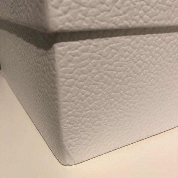 Large Dior Storage Box - Picture 7 of 9